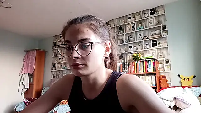 Snapshot of JInaMillsap chatting on April 2026 09:13:02 AM JInaMillsap online show from April 2026 09:13:02 AM