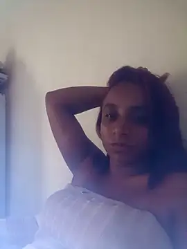 laryy4 online show from April 2026 03:20:01 PM