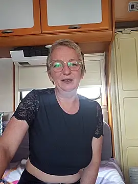 lescoquinsdu40 online show from March 2026 02:43:01 PM