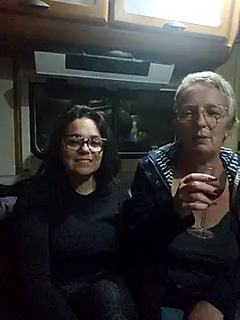 lescoquinsdu40 online show from March 2026 09:38:02 PM