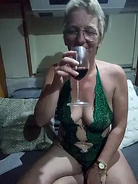 lescoquinsdu40 online show from April 2026 08:04:02 PM