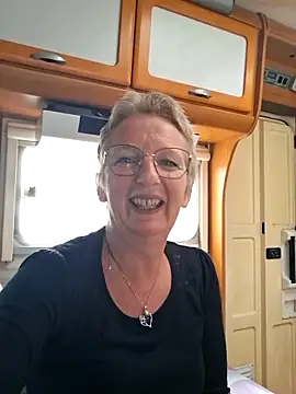 lescoquinsdu40 online show from March 2026 10:56:02 AM