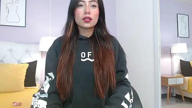 Cataleyaa23 online show from April 2026 07:18:01 PM