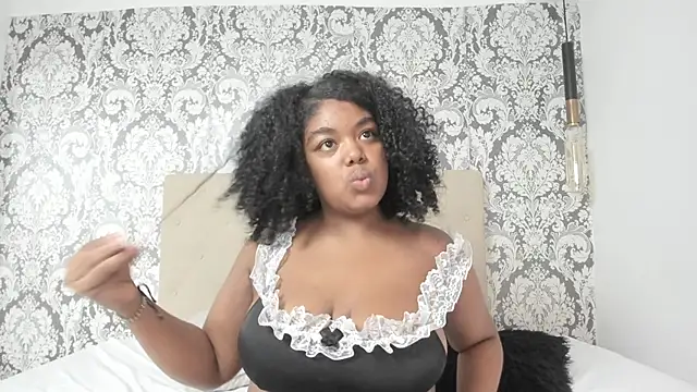 Emaa Scot online show from March 2026 11:53:01 PM