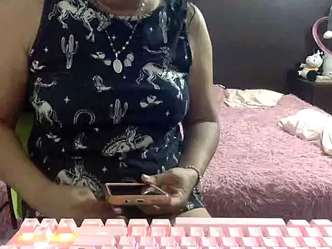 mommy-Milf online show from April 2026 02:30:01 PM