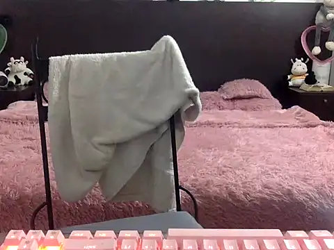 mommy-Milf online show from March 2026 01:44:02 AM