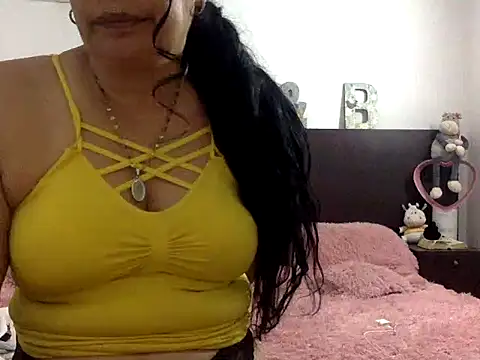 mommy-Milf online show from March 2026 02:06:02 AM