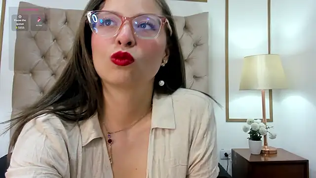 Isabella HartX online show from March 2026 12:15:01 PM