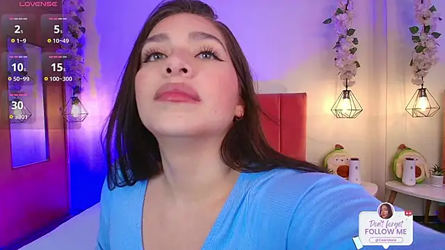 Caandace online show from March 2026 07:31:02 PM