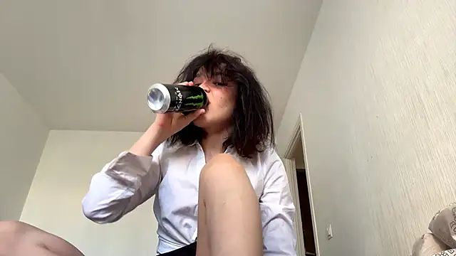 CartiBlue online show from April 2026 12:42:02 PM