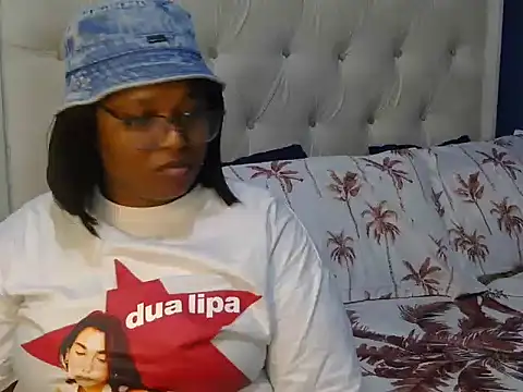 Cuddle Zee online show from May 2026 02:20:02 PM