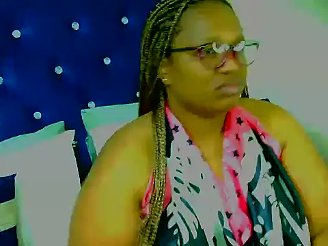 Cuddle Zee online show from April 2026 03:02:01 AM