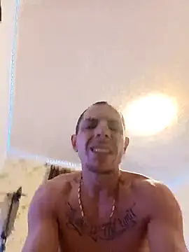 Snapshot of Hugo1993 chatting on April 2026 08:39:02 AM Hugo1993 online show from April 2026 08:39:02 AM