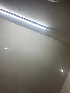 Emi rousse online show from April 2026 04:02:02 PM