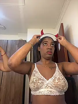 Emi rousse online show from April 2026 12:34:01 PM