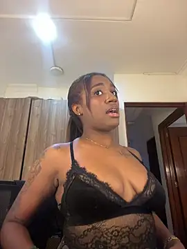 Emi rousse online show from June 2026 04:13:01 AM