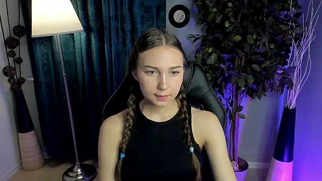 OliviaLang online show from March 2026 11:58:02 AM