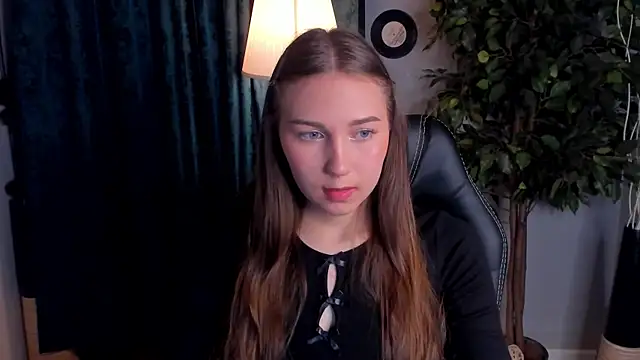 OliviaLang online show from April 2026 11:39:02 AM