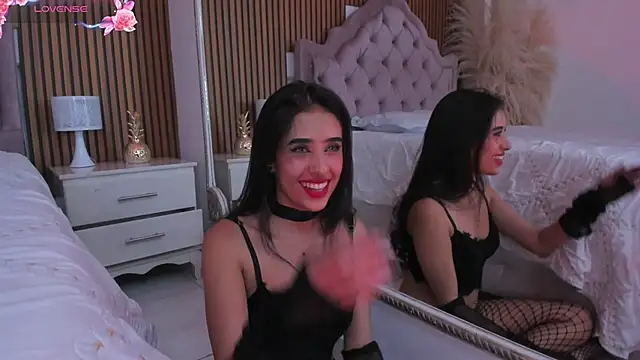 GabyOwenss online show from April 2026 09:39:33 PM