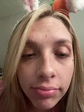 Snapshot of imkhloe chatting on March 2026 05:46:01 PM imkhloe online show from March 2026 05:46:01 PM