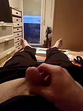 danyelC2 online show from April 2026 06:33:02 PM