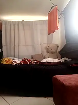 solopetalo online show from April 2026 10:00:02 PM