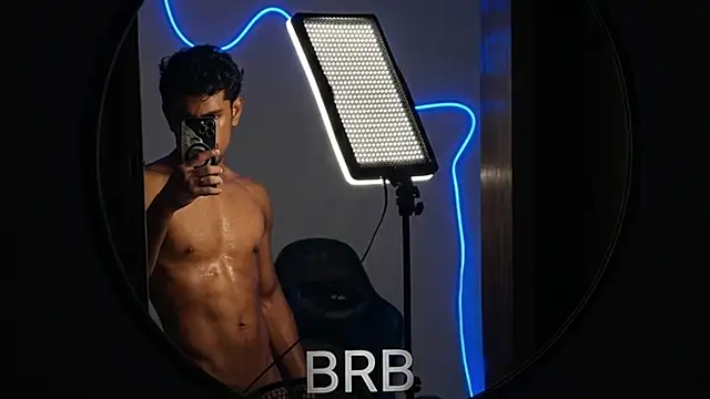 jossi12345j online show from March 2026 01:10:02 PM