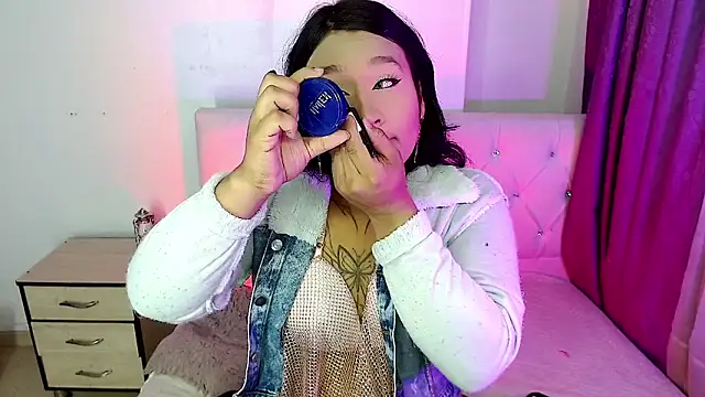 isadoraqueeen online show from April 2026 07:40:02 PM