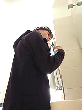 Andreakkkk online show from March 2026 09:37:02 AM