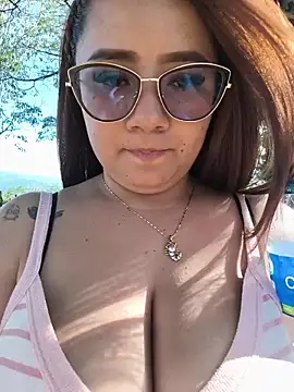 maleja smmith online show from March 2026 09:05:02 PM