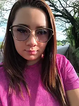 maleja smmith online show from April 2026 09:30:02 PM