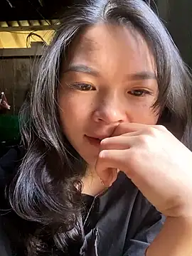 Annhiene online show from March 2026 03:57:01 AM