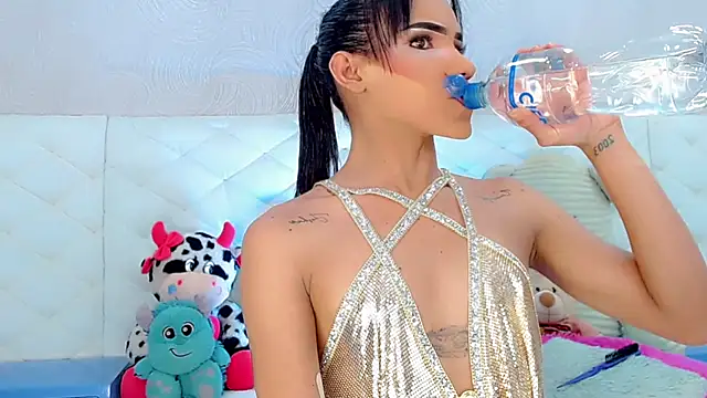 catriona queen16 online show from March 2026 01:02:01 PM