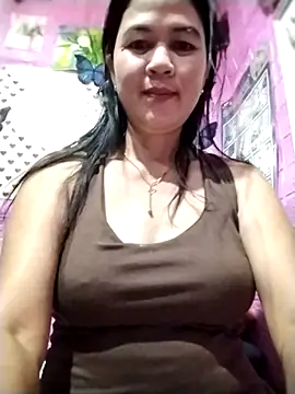 Snapshot of sweet_lyn2025 chatting on April 2026 03:20:01 AM sweet lyn2025 online show from April 2026 03:20:01 AM