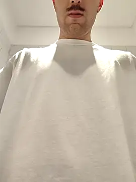 straightdude99 online show from March 2026 08:16:02 PM