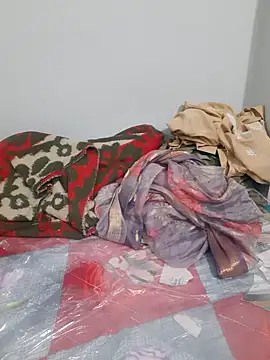 Tanu688 online show from April 2026 04:45:01 PM