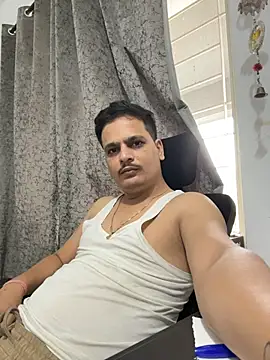 Snapshot of the_guy_u_desire chatting on July 2026 10:46:02 AM the guy u desire online show from July 2026 10:46:02 AM