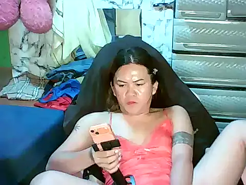 ur lovelychen online show from May 2026 01:04:01 AM