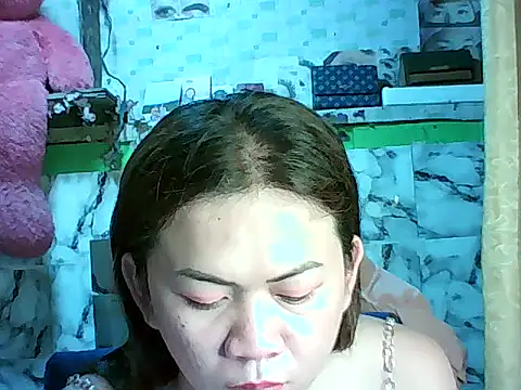 ur lovelychen online show from April 2026 03:19:02 AM