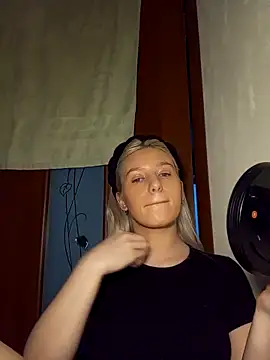 Glowing Jessica online show from March 2026 01:11:02 PM