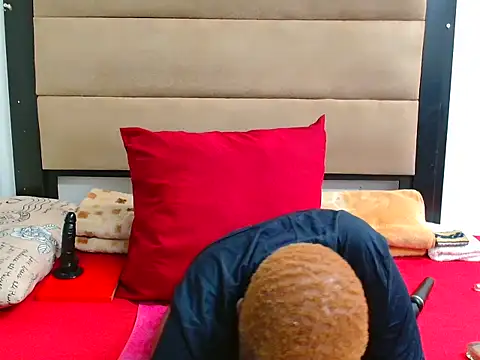 SpicyKittyxxx online show from April 2026 05:27:02 PM