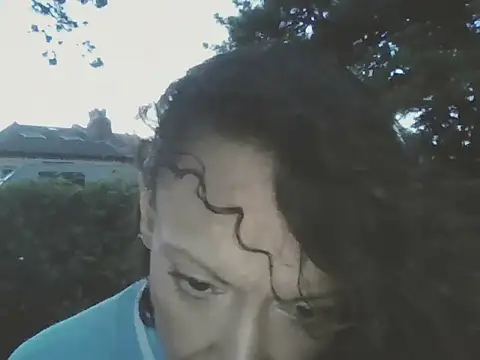 DOUBLETROUBLE7773 online show from April 2026 07:44:02 PM