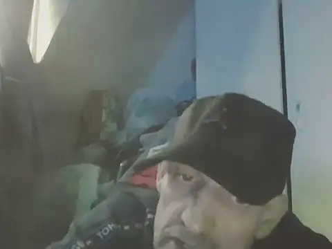 DOUBLETROUBLE7773 online show from April 2026 06:31:02 AM