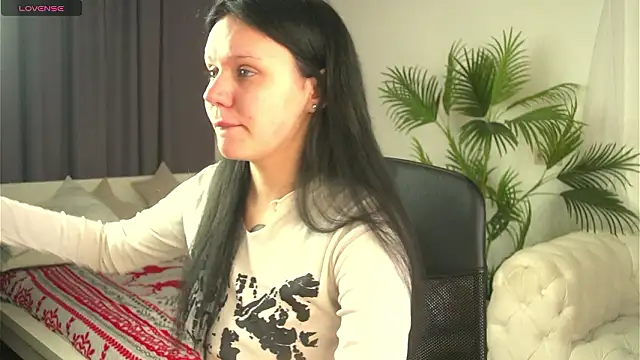 kittenlolla online show from March 2026 06:06:01 AM