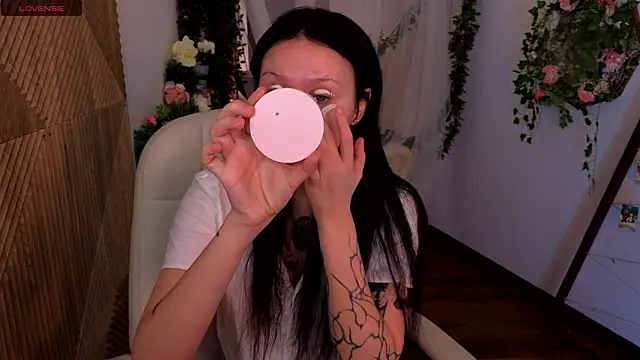 kittenlolla online show from March 2026 02:22:01 PM