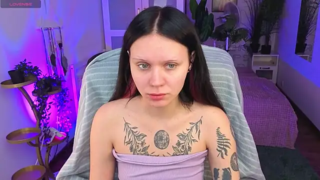 kittenlolla online show from April 2026 05:43:02 AM