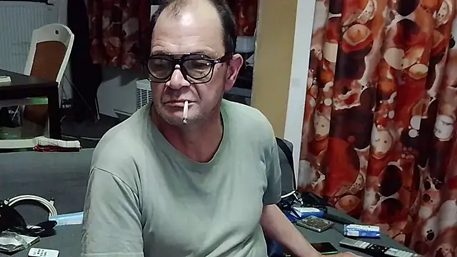 Snapshot of lovious69 chatting on April 2026 10:07:02 PM lovious69 online show from April 2026 10:07:02 PM
