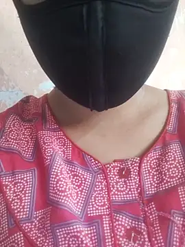 Snapshot of Tamillaxmi12 chatting on March 2026 01:41:02 AM Tamillaxmi12 online show from March 2026 01:41:02 AM