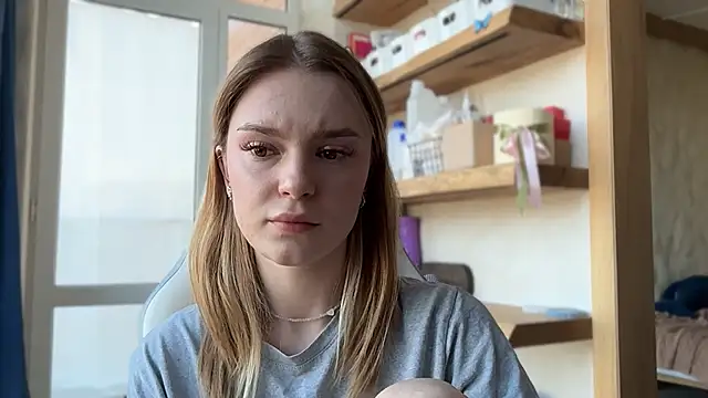 cyberl0ve  online show from April 2026 01:56:02 PM