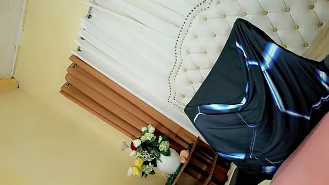 Seductive sophie online show from May 2026 01:32:02 AM